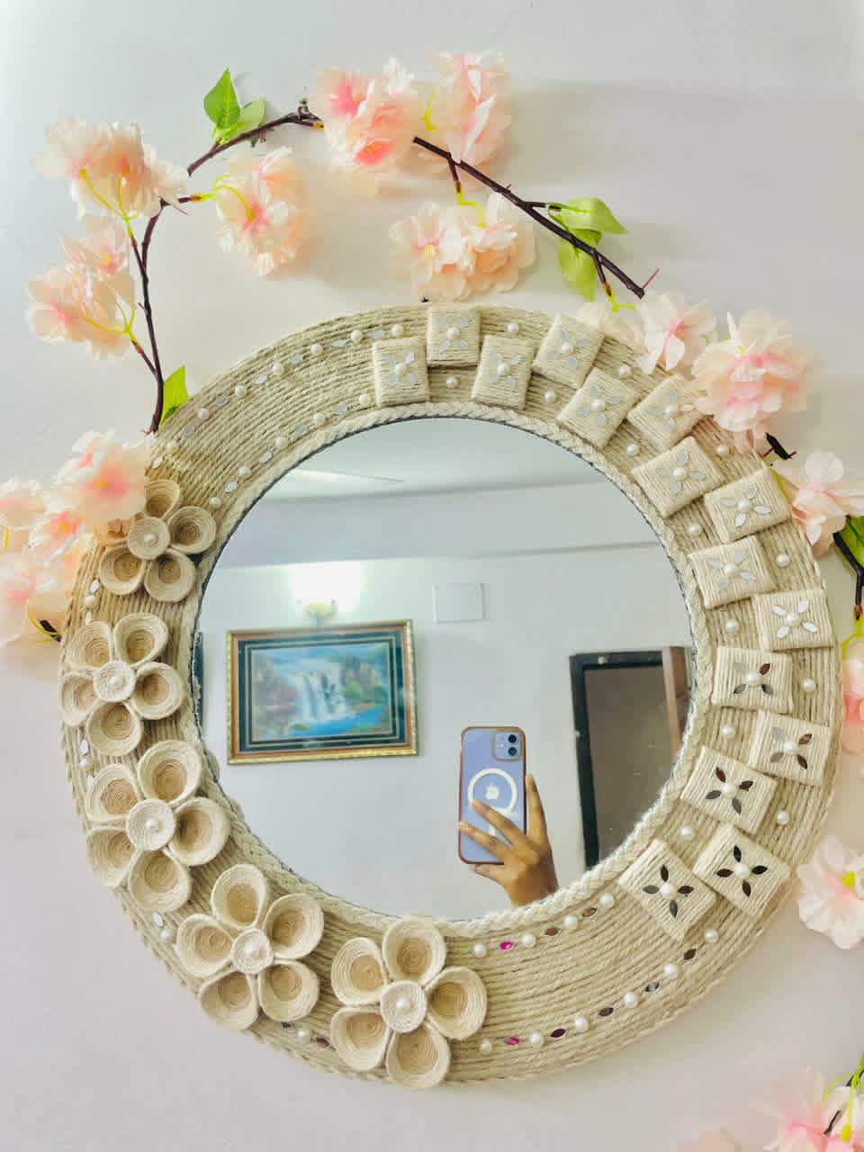 Jute Wall Mirror — Round, Natural Flowers & Mirror-Work