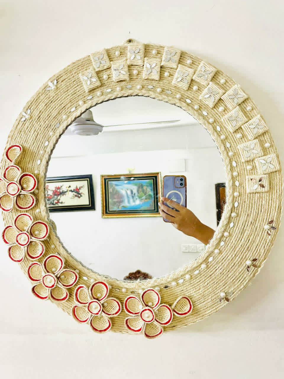 Jute Wall Mirror — Round, Red-Edged Flowers